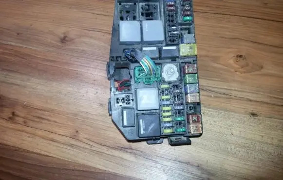 Fuse box set