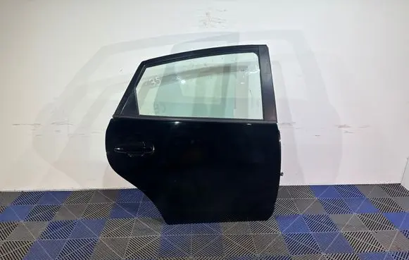Toyota Prius (XW20) Rear door 