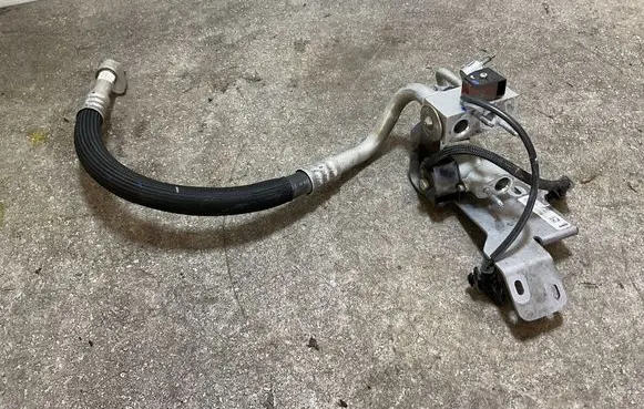 Citroen C4 III e-C4 Air conditioning (A/C) pipe/hose 564681336 5645681336