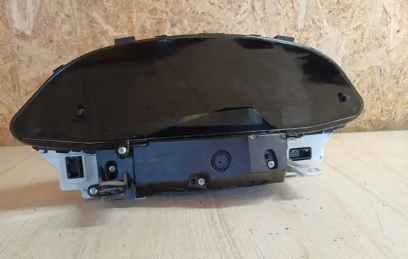 Toyota Yaris Speedometer (instrument cluster) 838000D690D MB4573003206