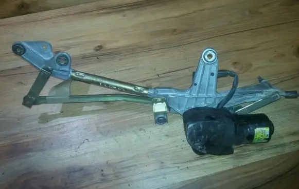 Renault Laguna I Front wiper linkage and motor 7700821936