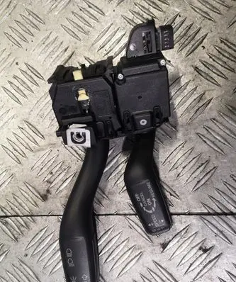 Audi A3 S3 8P Indicator stalk 8P0953513B
