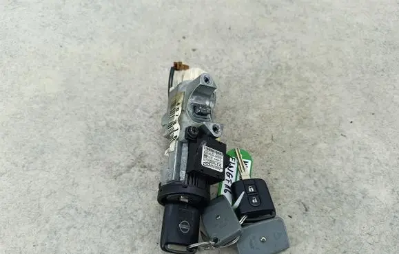 Nissan X-Trail T31 Ignition lock 216697757