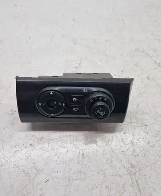 Chevrolet Captiva Wing mirror switch