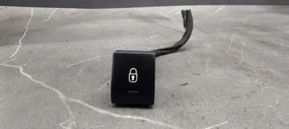 Peugeot 3008 I Central locking switch button u00606-3800