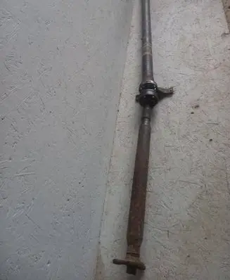 Volkswagen Golf III Middle center prop shaft 1h0521101