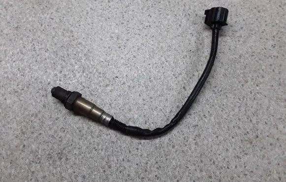 Mercedes-Benz CLS C219 Lambda probe sensor A0045420718