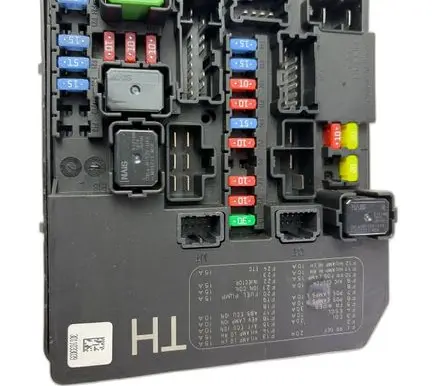 Nissan Juke I F15 Fuse box set 