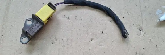 Audi A4 S4 B8 8K Airbag deployment crash/impact sensor 8K0959651