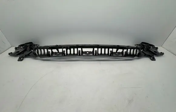 BMW 4 F36 Gran coupe Rear bumper mounting bracket 7432637