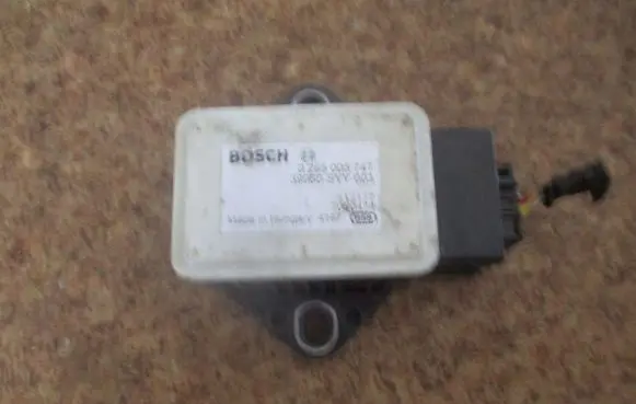 Honda CR-V ESP acceleration yaw rate sensor 0265005747