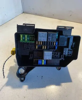 Mercedes-Benz C W205 Fuse box set A2059981301