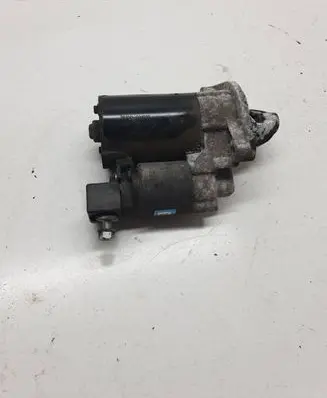 Toyota Yaris Starter motor 281000N010 0031107