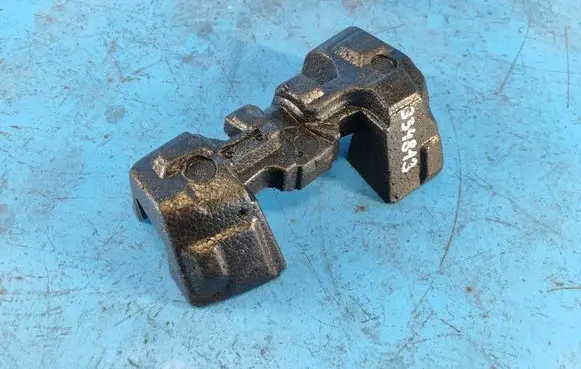 Toyota Camry Tool box 5879806010