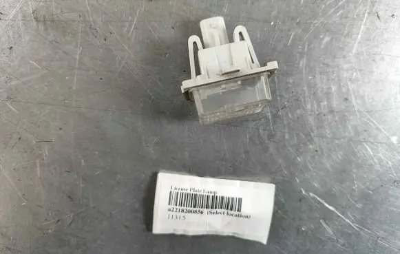 Mercedes-Benz S W222 Number plate light a2218200856