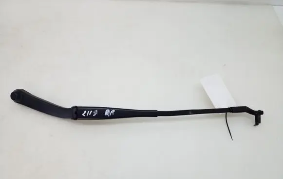 Mercedes-Benz GLK (X204) Front wiper blade arm A2048200844