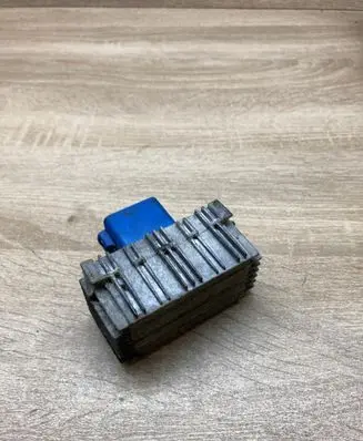 Opel Zafira B Glow plug pre-heat relay 55353011 51299014