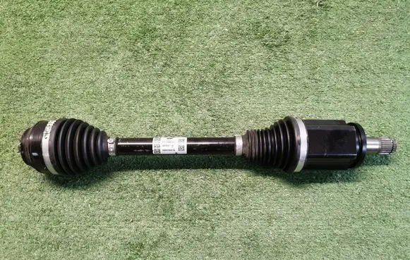 BMW 5 G60 G61 Front driveshaft 5A6B747DANEK 5A6B747