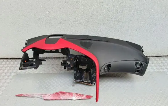 Chevrolet Corvette Dashboard glove box trim 84124213
