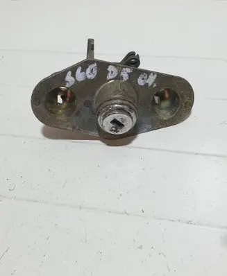 Volvo S60 Tailgate exterior lock 737700001