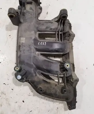 Mercedes-Benz E W211 Intake manifold A2711400601