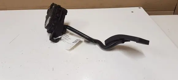 Audi A4 S4 B7 8E 8H Accelerator throttle pedal 6PV00777008 8E2721523