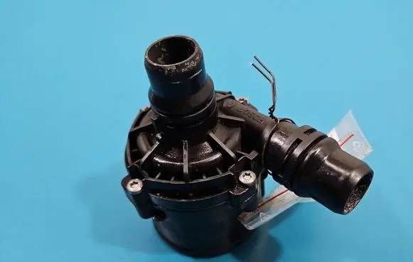 Peugeot 3008 II Electric auxiliary coolant/water pump 0392023422 IMPRK1534411