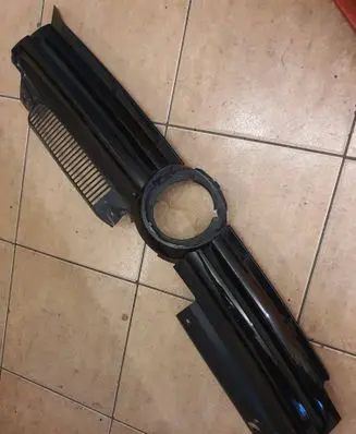 Volkswagen Golf VI Front grill 5K0853653