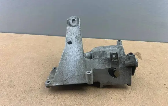 BMW X5 E53 Engine mounting bracket 7503463 75034639 645575034639