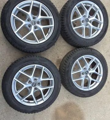 Hyundai Tucson TL R17 alloy rim 
