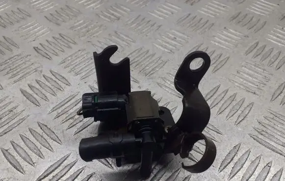 Honda Accord Valve vacuum 
