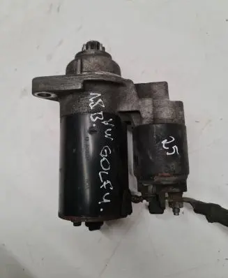 Volkswagen Golf IV Starter motor 02A911023L 0001121008