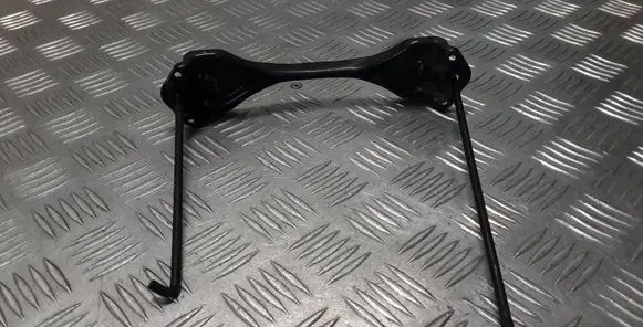 Battery bracket