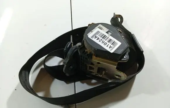 Audi A6 S6 C5 4B Front seatbelt 560575300A