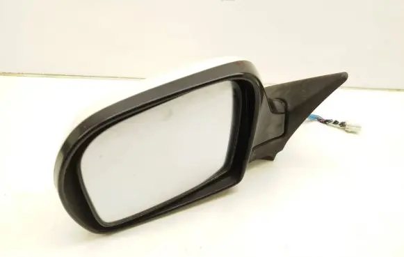 Subaru Outback Front door electric wing mirror 010843