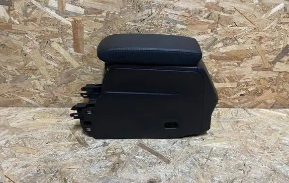 Peugeot 2008 II Armrest 9825563280