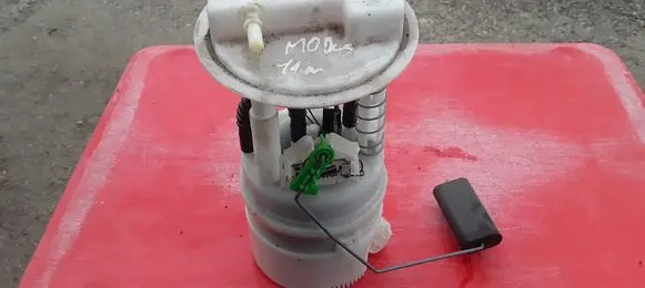 Renault Modus In-tank fuel pump 8200727736