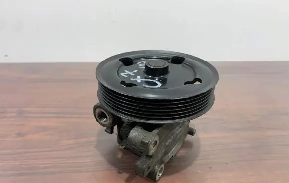 Mazda CX-7 Power steering pump 753363K