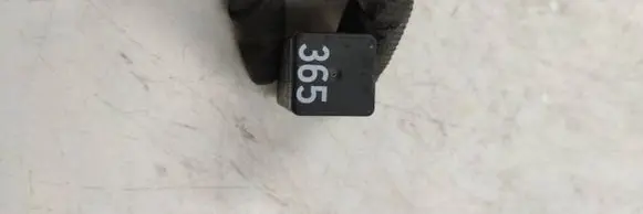 Audi A4 S4 B5 8D Other relay 8D0959257 05071100