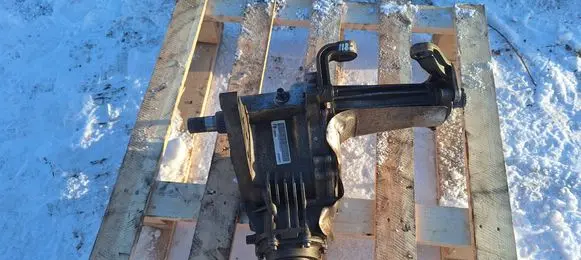 Gearbox transfer box case