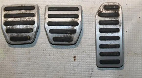 Volvo V60 Accelerator throttle pedal