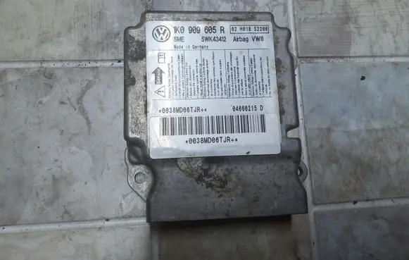 Skoda Octavia Mk2 (1Z) Airbag control unit/module 1K0909605R 5WK43412