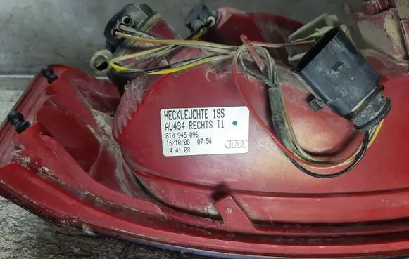 Audi A5 8T 8F Rear/tail lights 8T0945096