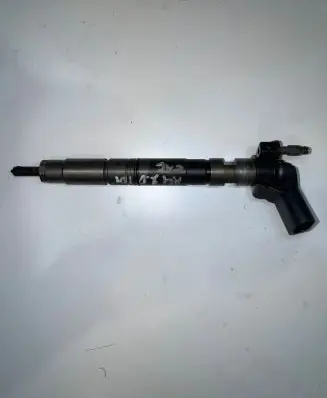 Audi A4 S4 B8 8K Fuel injector 03L130277 0445116030