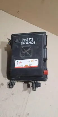 Peugeot 308 Fuse box cover 9804681780