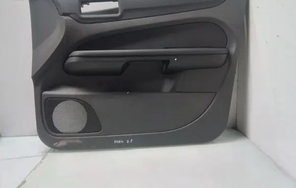 Ford Focus Front door card panel trim 4M51A23942