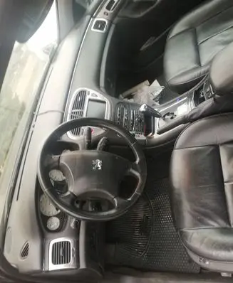 Peugeot 607 Dashboard DESKAKONSOLA