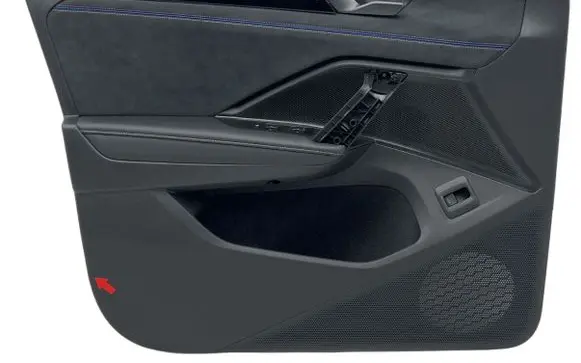 Volkswagen Tiguan Front door card panel trim 571867011BE