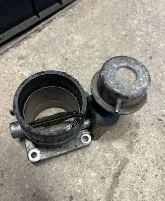 Nissan Terrano Throttle valve