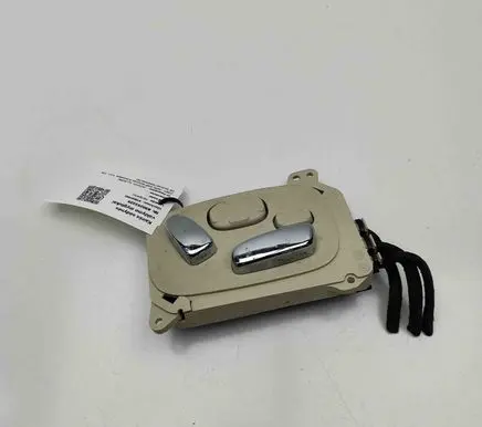 Jaguar XJ X350 Seat control switch 7W9314B566DAW